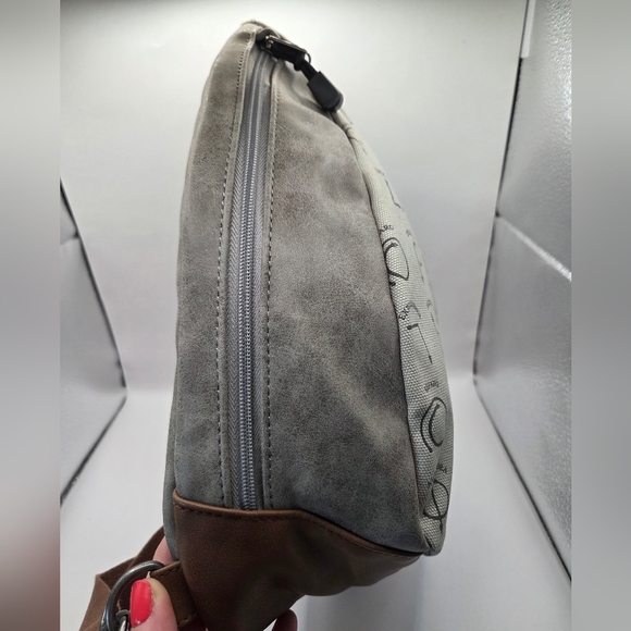 Loungefly Harry Potter Spells Sling Bag EUC - Picture 5 of 9